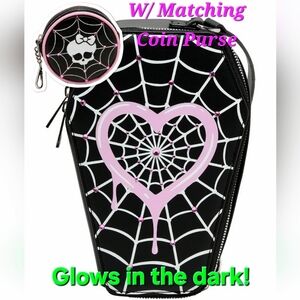 🕸🩷NWT Monster High Coffin Draculaura Glow-In-The-Dark Rhinestone Bag & Wallet